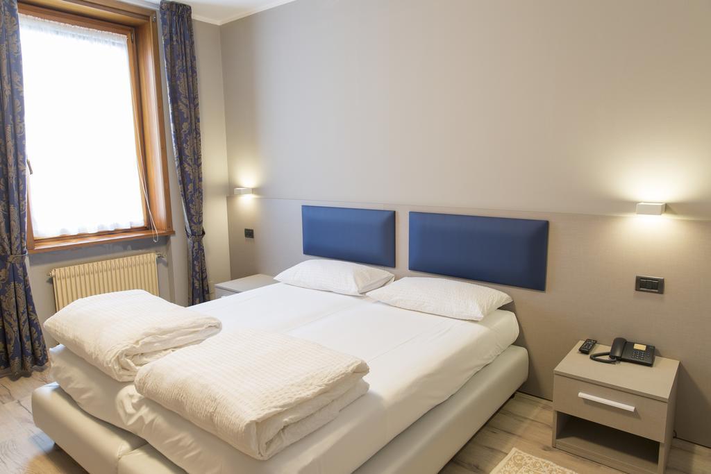 Albergo Montenegro مانياغو المظهر الخارجي الصورة