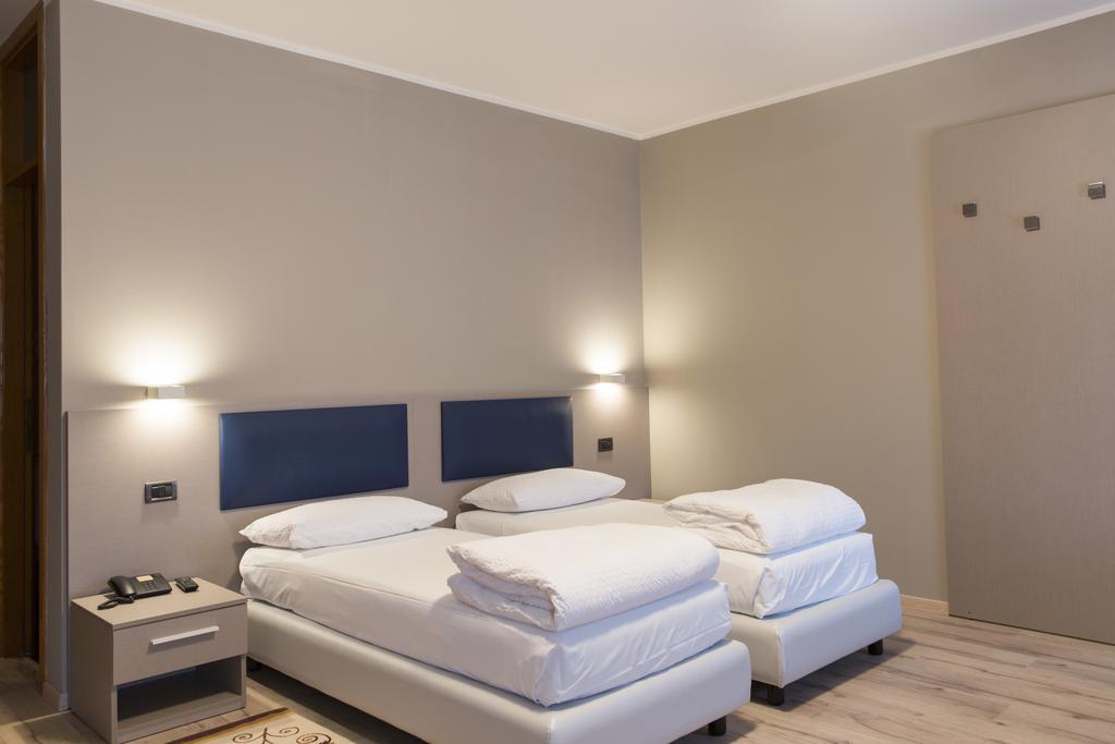 Albergo Montenegro مانياغو المظهر الخارجي الصورة