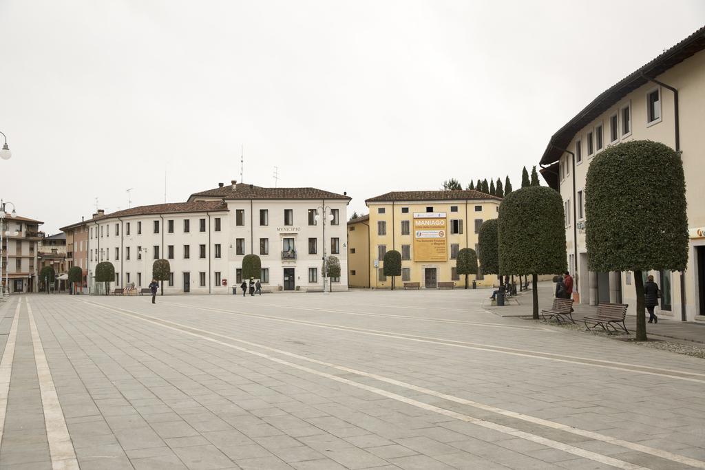 Albergo Montenegro مانياغو المظهر الخارجي الصورة