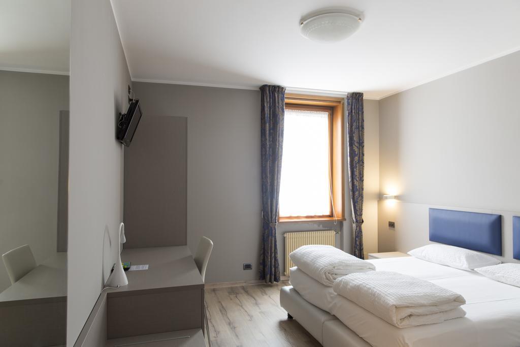 Albergo Montenegro مانياغو المظهر الخارجي الصورة