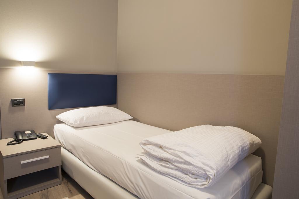 Albergo Montenegro مانياغو المظهر الخارجي الصورة